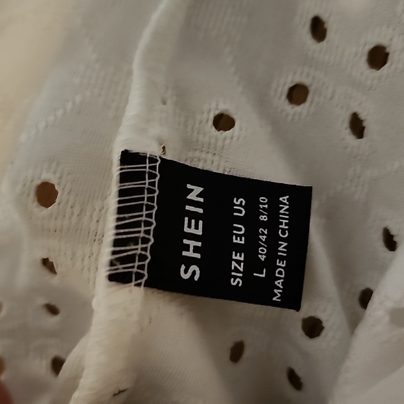 Shein tank - Picture 3 of 4